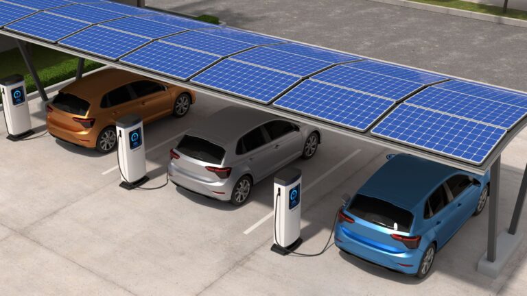 Güneş Enerjisi ile Elektrikli Araçların Şarj Edilmesi